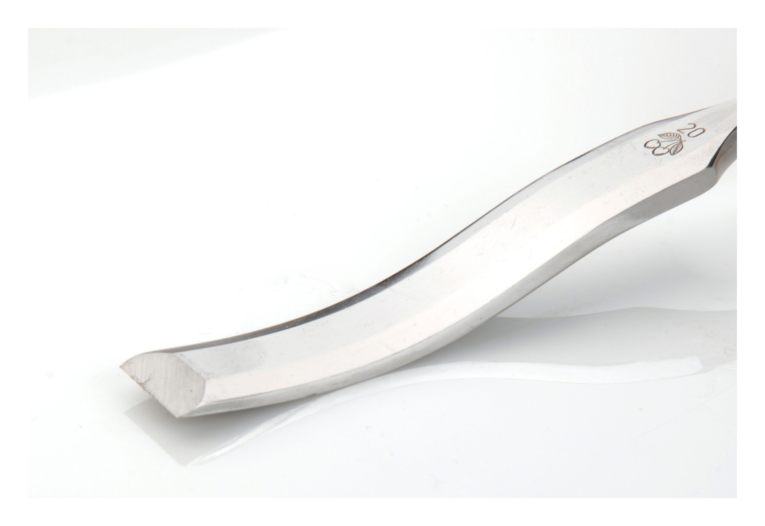 Curved Bevel Edge Chisel - Image 2