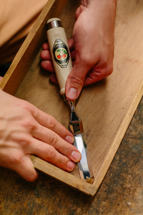 Pointed Skew Chisel with Cranked Handle - Image 2